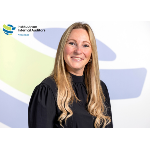 Chestin Vos, Bestuurssecretaresse